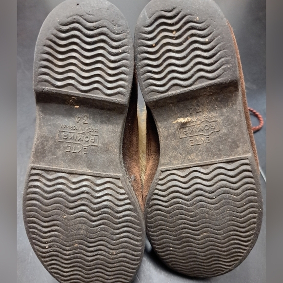 Vintage Rare Find Genuine Reindeer Fur Boots  Size 5 (34) - Picture 11 of 12